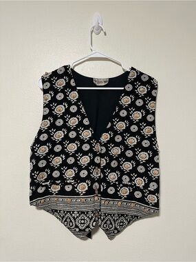 Vintage Floral Pattern Black Button-Front Womens Vest